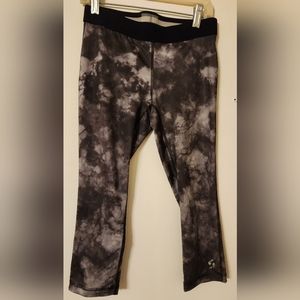 Black & Gray Soffe Dri XS Exercise Capris
